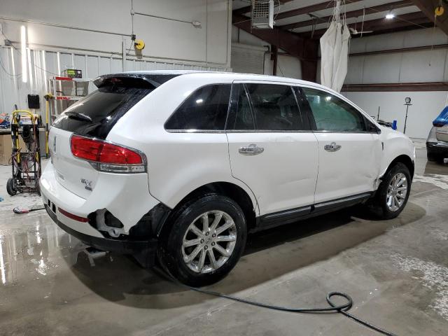 2LMDJ8JK1FBL24658 - 2015 LINCOLN MKX WHITE photo 3