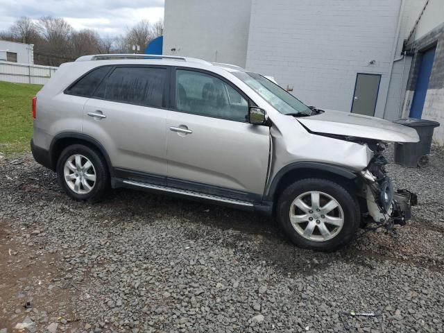 5XYKT3A62CG304269 - 2012 KIA SORENTO BASE TAN photo 4