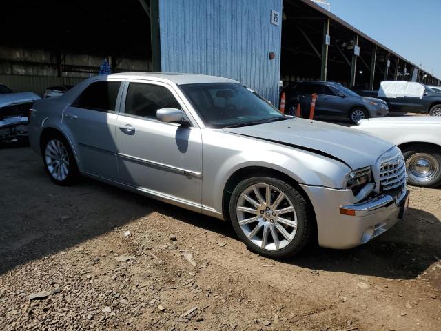 2C3LA63H68H187108 - 2008 CHRYSLER 300C SILVER photo 4