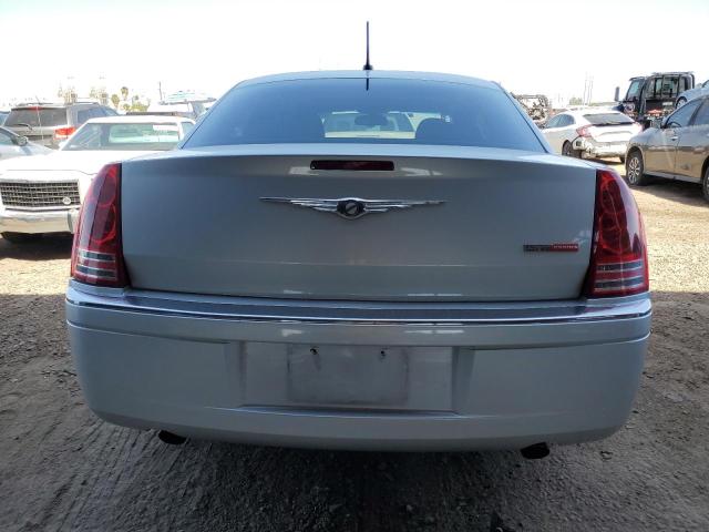 2C3LA63H68H187108 - 2008 CHRYSLER 300C SILVER photo 6