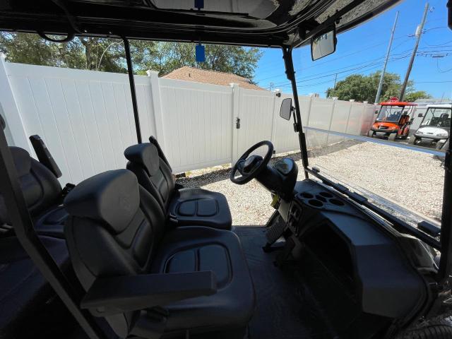 NRY421A13NB002628 - 2022 GOLF CART BLACK photo 5