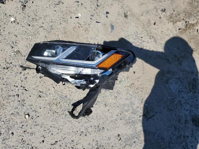 1V2DC2CA1MC212126 - 2021 VOLKSWAGEN ATLAS CROS SE Черный фото 13