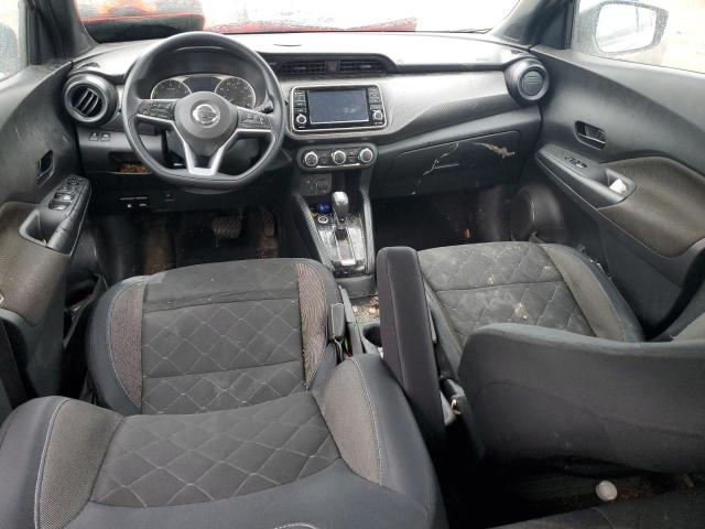 3N1CP5CU2JL545967 - 2018 NISSAN KICKS S SILVER photo 8