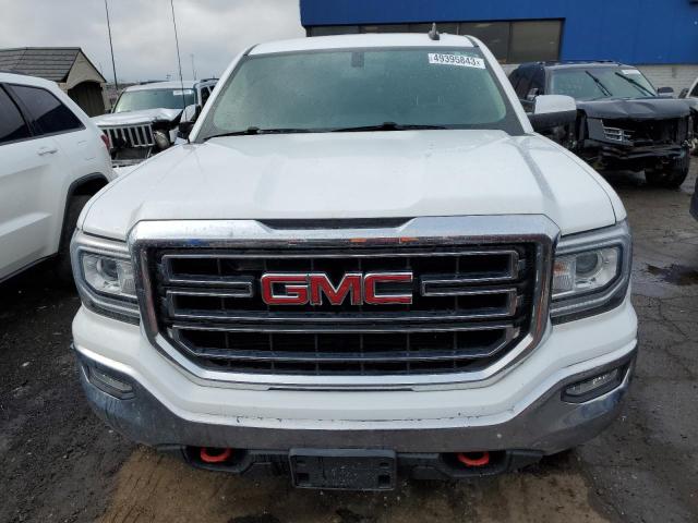 2GTV2MEC3J1100318 - 2018 GMC SIERRA K1500 SLE WHITE photo 5