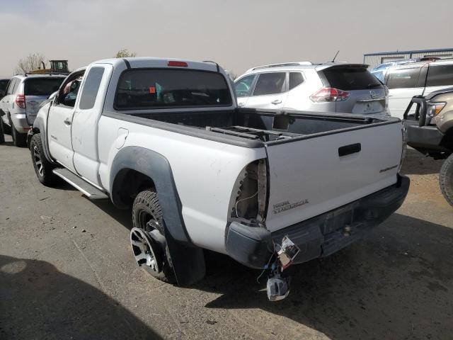 5TFTX4GNXBX001586 - 2011 TOYOTA TACOMA PRERUNNER ACCESS CAB WHITE photo 2