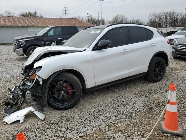 ZASPAKBN8K7C49339 - 2019 ALFA ROMEO STELVIO TI WHITE photo 1
