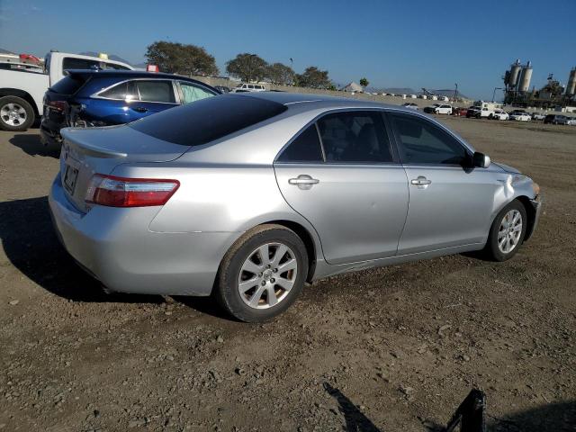 JTNBB46K673033852 - 2007 TOYOTA CAMRY HYBRID SILVER photo 3