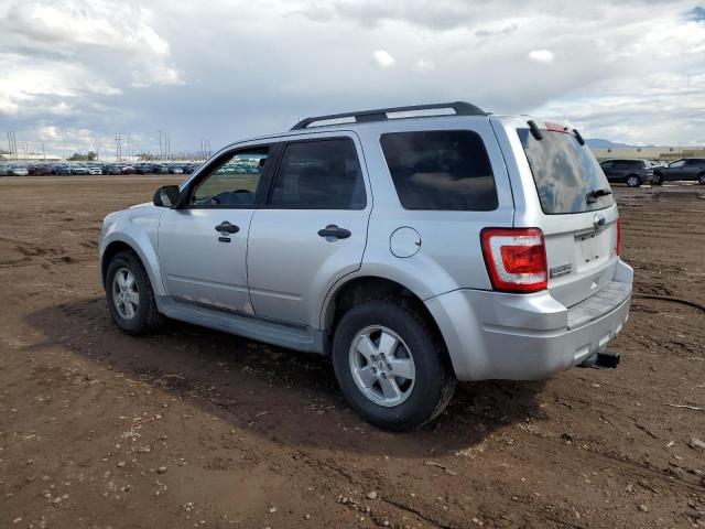 1FMCU9DG3BKB72751 - 2011 FORD ESCAPE XLT SILVER photo 2