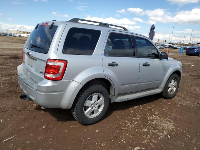 1FMCU9DG3BKB72751 - 2011 FORD ESCAPE XLT SILVER photo 3