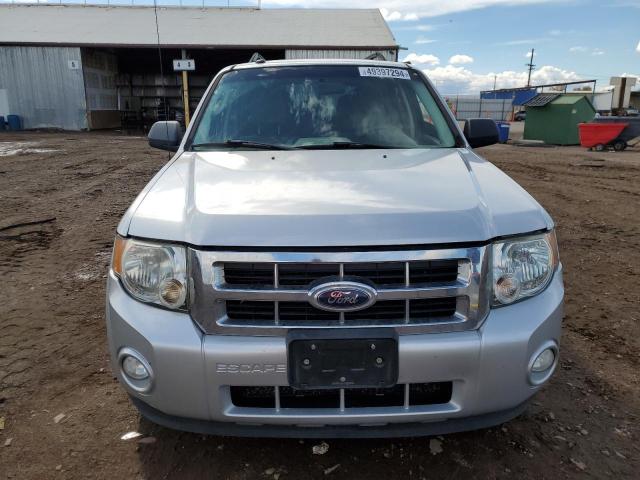 1FMCU9DG3BKB72751 - 2011 FORD ESCAPE XLT SILVER photo 5