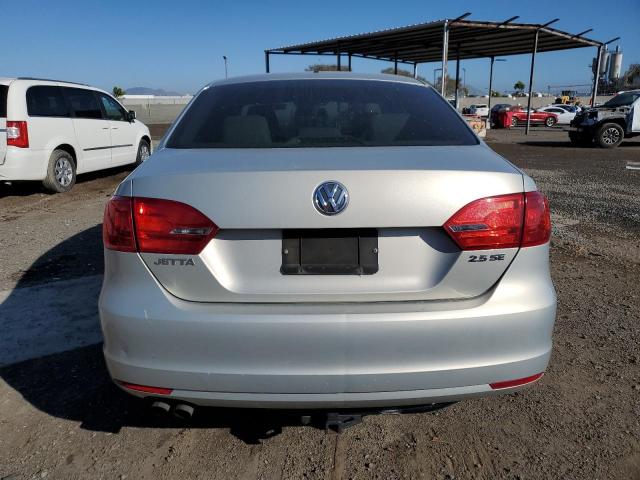 3VWDZ7AJ2BM385601 - 2011 VOLKSWAGEN JETTA SE SILVER photo 6