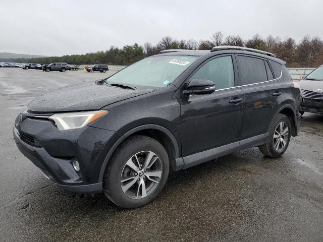 2017 TOYOTA RAV4 XLE, 