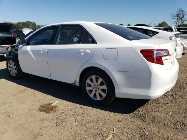 4T4BF1FK2DR278243 - 2013 TOYOTA CAMRY L WHITE photo 2