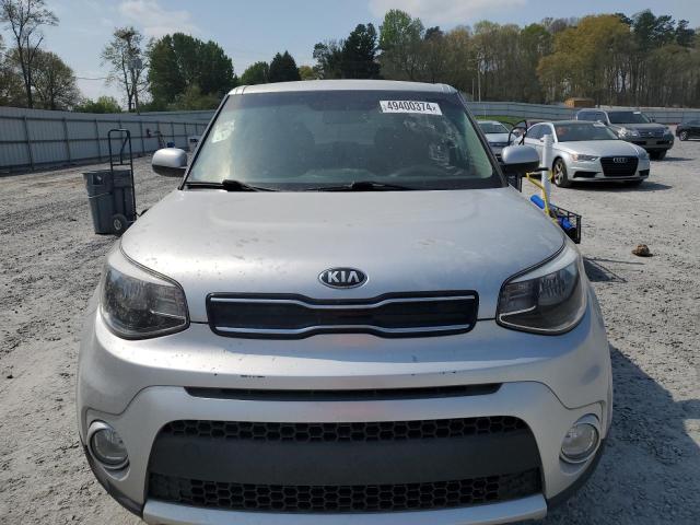 KNDJP3A51H7428965 - 2017 KIA SOUL + SILVER photo 5