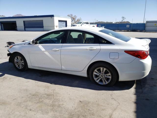 5NPEB4AC5DH644800 - 2013 HYUNDAI SONATA GLS WHITE photo 2