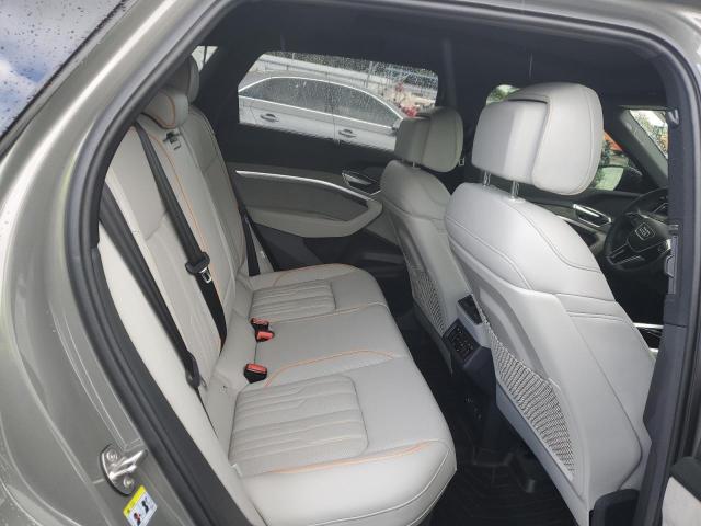 WA1VABGE4NB039244 - 2022 AUDI E-TRON CHRONOS GRAY photo 10