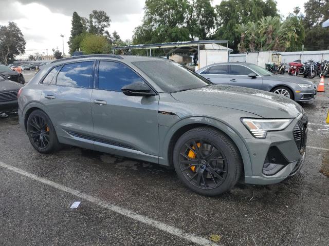 WA1VABGE4NB039244 - 2022 AUDI E-TRON CHRONOS GRAY photo 4