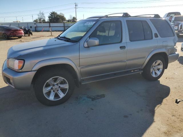 2001 NISSAN PATHFINDER LE, 