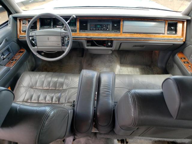 1LNLM81W4PY764962 - 1993 LINCOLN TOWN CAR EXECUTIVE BLUE photo 8