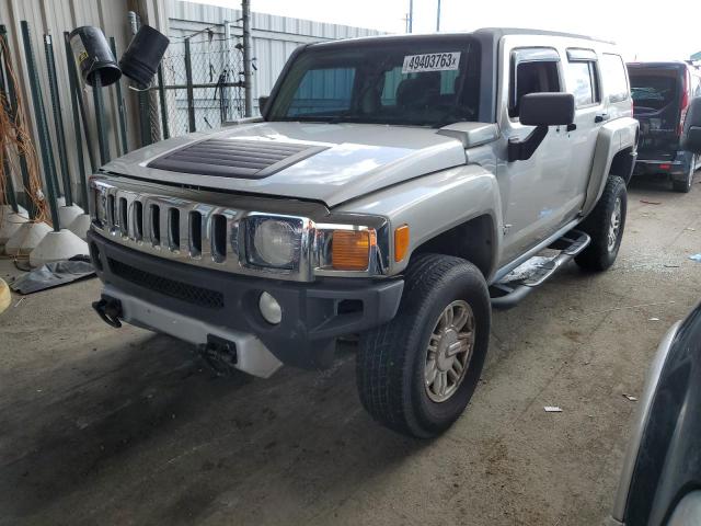 5GTEN13E488134116 - 2008 HUMMER H3 SILVER photo 1