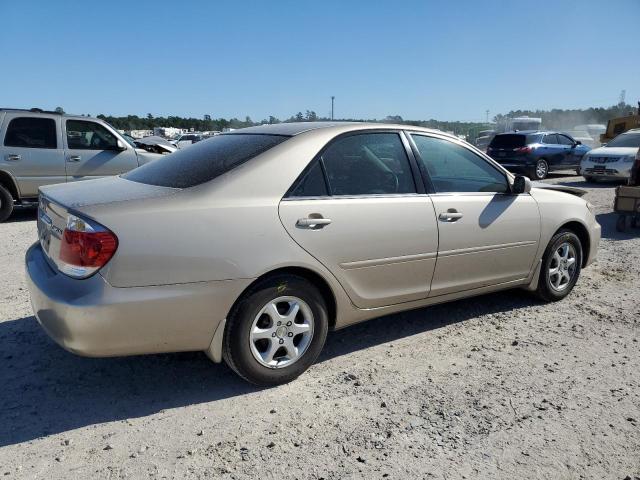 4T1BE30K15U539087 - 2005 TOYOTA CAMRY LE GOLD photo 3