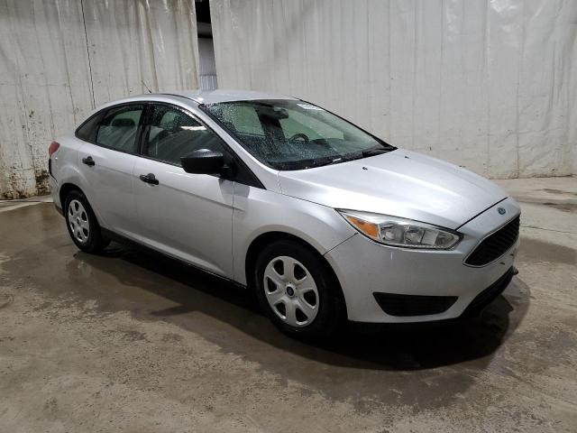 1FADP3E23HL308076 - 2017 FORD FOCUS S GRAY photo 4