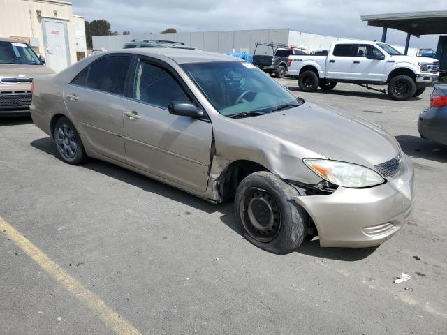 4T1BE32K02U509104 - 2002 TOYOTA CAMRY LE GOLD photo 4