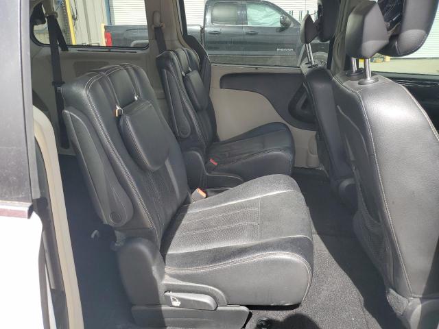 2C4RC1CG4FR609541 - 2015 CHRYSLER TOWN & COU TOURING L WHITE photo 11