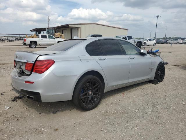 WBAKA8C59BCY37078 - 2011 BMW 750 I SILVER photo 3