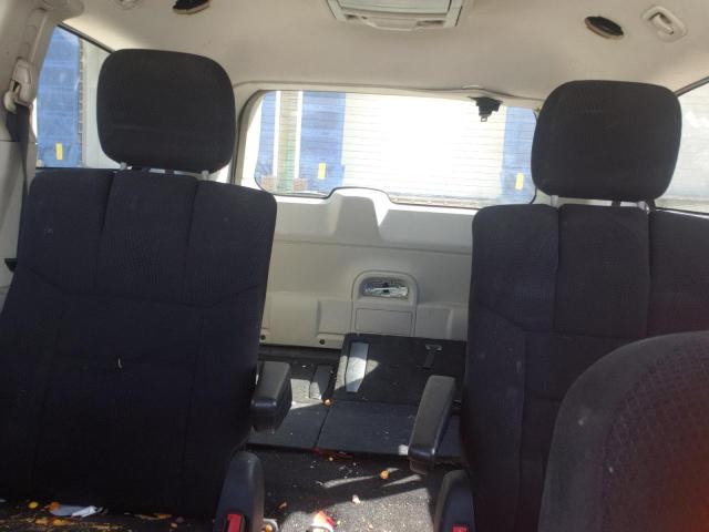 2A4RR5DG0BR780277 - 2011 CHRYSLER TOWN & COU TOURING WHITE photo 10