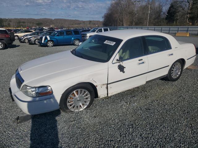 1LNHM81W74Y670799 - 2004 LINCOLN TOWN CAR EXECUTIVE Սպիտակ լուսանկար 1