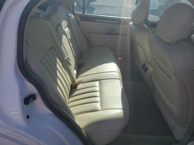1LNHM81W74Y670799 - 2004 LINCOLN TOWN CAR EXECUTIVE Սպիտակ լուսանկար 10