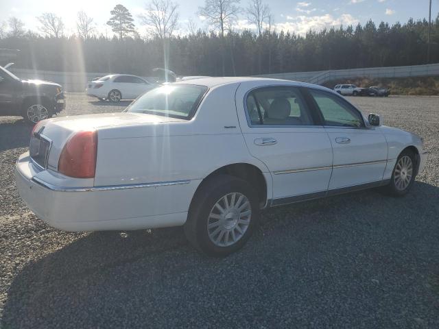 1LNHM81W74Y670799 - 2004 LINCOLN TOWN CAR EXECUTIVE Սպիտակ լուսանկար 3