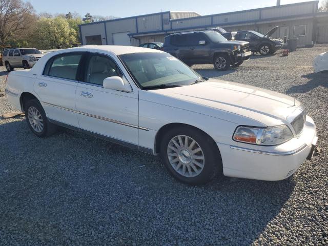1LNHM81W74Y670799 - 2004 LINCOLN TOWN CAR EXECUTIVE Սպիտակ լուսանկար 4