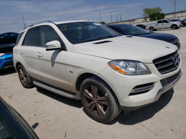 4JGDA5HB1CA062986 - 2012 MERCEDES-BENZ ML 350 4MATIC WHITE photo 4
