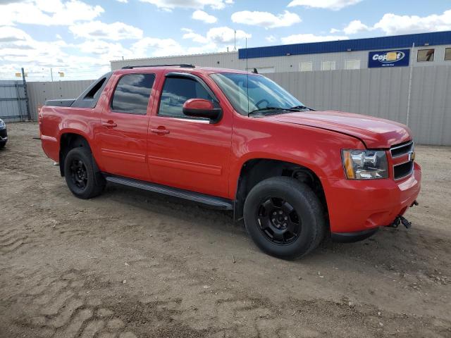 3GNTKEE3XBG274223 - 2011 CHEVROLET AVALANCHE LS RED photo 4