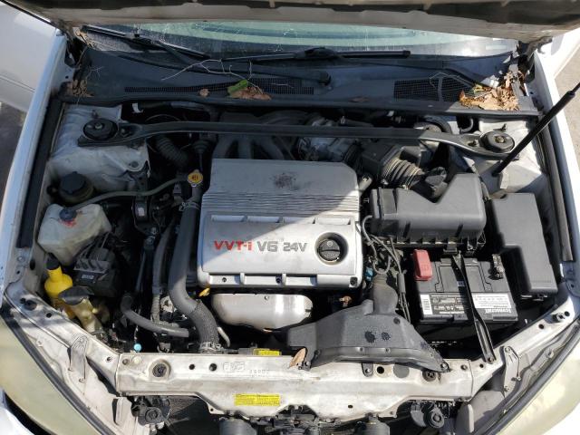 4T1BF32KX5U609597 - 2005 TOYOTA CAMRY LE WHITE photo 11