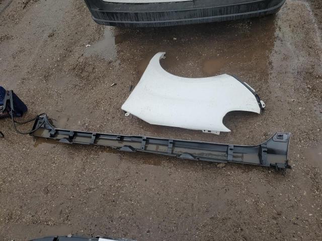 ZFBERFAB4J6H40878 - 2018 RAM PROMASTER WHITE photo 13