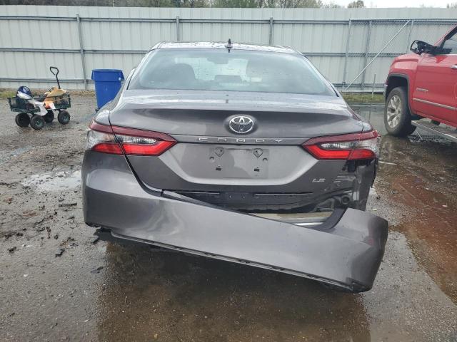 4T1C11AK6MU598153 - 2021 TOYOTA CAMRY LE GRAY photo 6