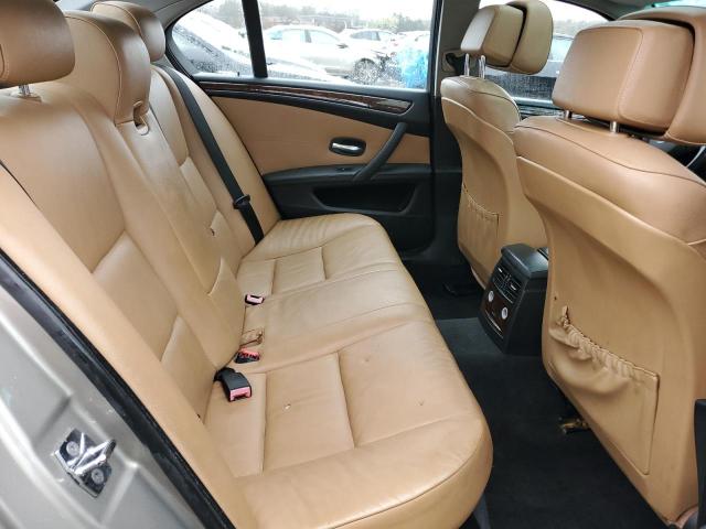 WBANV13588CZ58461 - 2008 BMW 528 XI TAN photo 10