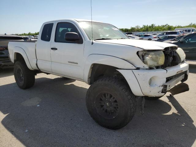 5TETU62N99Z622073 - 2009 TOYOTA TACOMA PRERUNNER ACCESS CAB WHITE photo 4