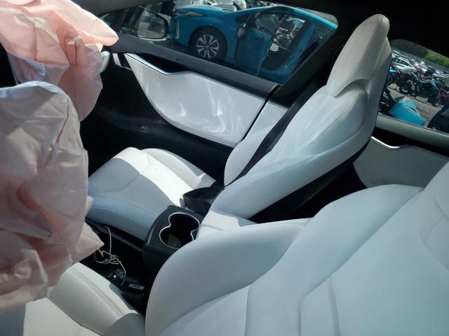 5YJSA1E24HF206876 - 2017 TESLA MODEL S შავი ფოტო 9