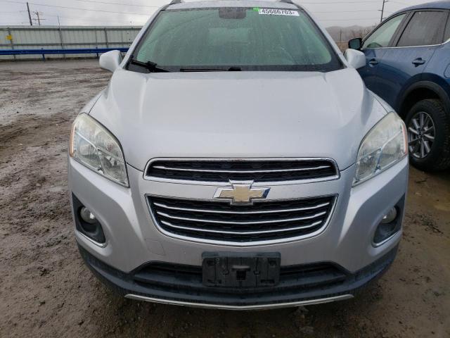 3GNCJTSB9FL204762 - 2015 CHEVROLET TRAX LTZ SILVER photo 5