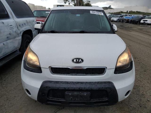 KNDJT2A22B7335889 - 2011 KIA SOUL + WHITE photo 5