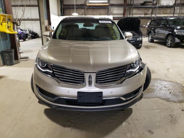 2LMPJ8LR3HBL38698 - 2017 LINCOLN MKX RESERVE TAN photo 5