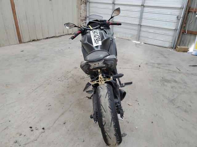 ML5EXER12RDAB3292 - 2024 KAWASAKI EX650 R GRAY photo 4