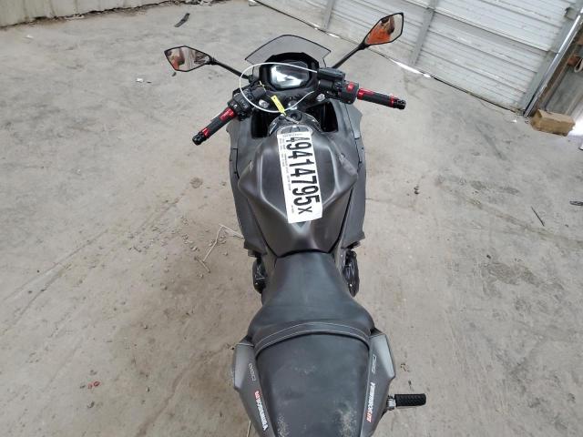 ML5EXER12RDAB3292 - 2024 KAWASAKI EX650 R GRAY photo 6