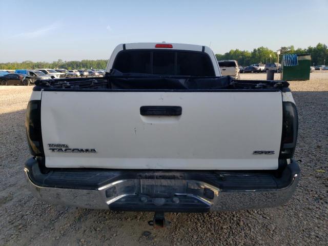 5TETX4CN7AZ688149 - 2010 TOYOTA TACOMA ACCESS CAB WHITE photo 6