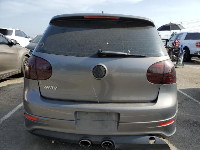 WVWKC71KX8W002615 - 2008 VOLKSWAGEN R32 GRAY photo 6