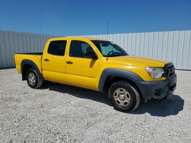 5TFJX4CN4FX053587 - 2015 TOYOTA TACOMA DOUBLE CAB YELLOW photo 4